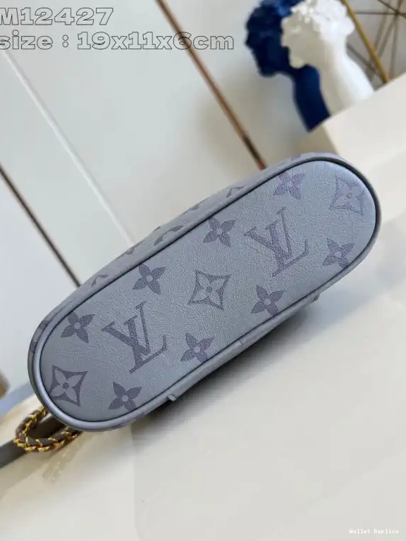 Cheap 11.5 x VUITTON Vanity 6.5 LOUIS CM Chain x Pouch-19 0705